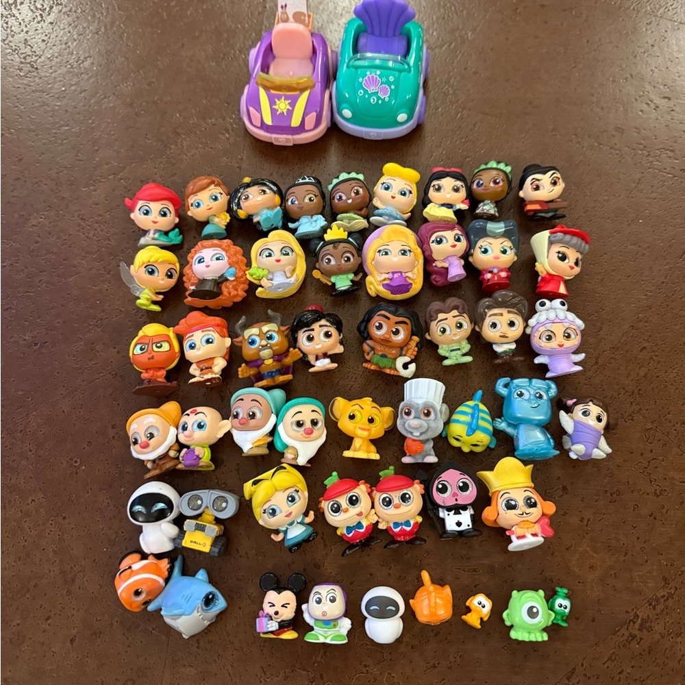 Disney Doorables Bag (all in photo included, Disney squishables, Doorables cars